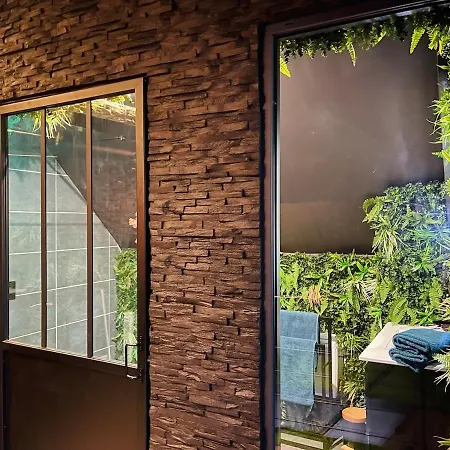 La Oh La La - Duplex Jungle & Jacuzzi Prive